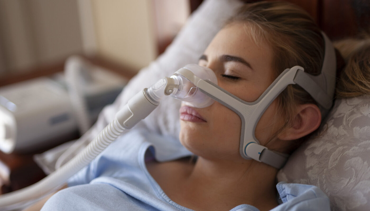 What are the daytime symptoms of sleep apnea?